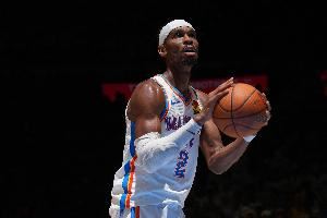 MVP+FMVP+总冠军！亚历山大：我觉得自己还能提升一个级别