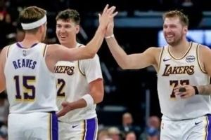 公牛马刺都输了,湖人也不爆40+了?