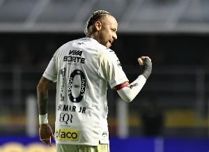 布冯谈内马尔:他在场上那些的不可思议动作让我感到兴奋